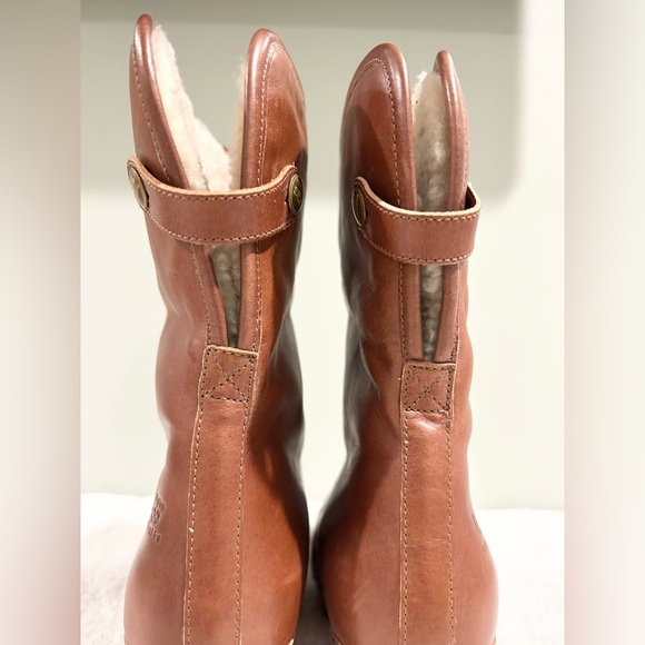 UGG Australia Leather Shearling Clog Boots Wooden Heel Platform Near New Size 8 - Picture 7 of 14